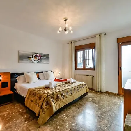 Guzman - Rosas Villa *